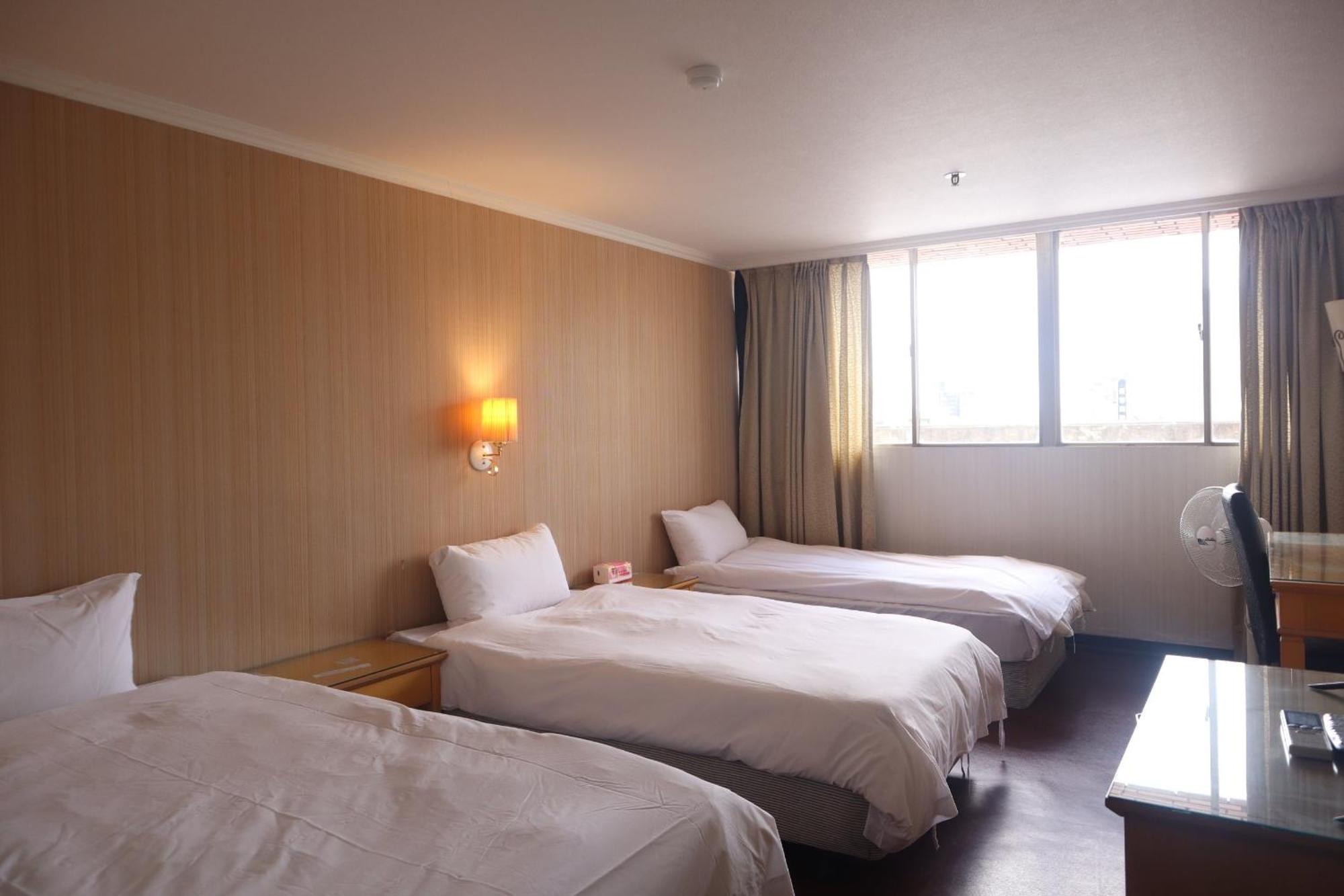 Hermes Hotel Hsinchu Esterno foto